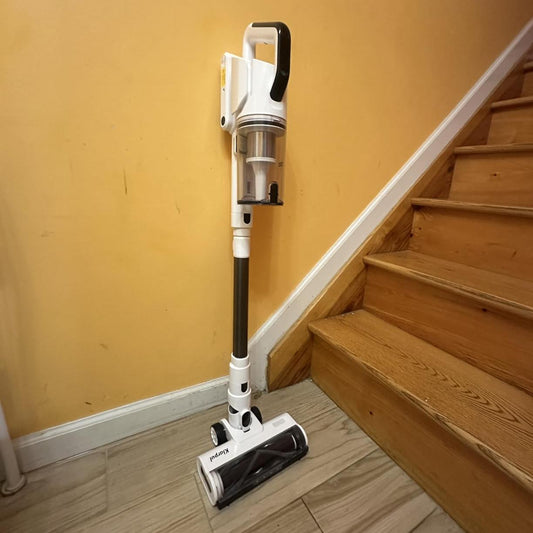 Cordless-vacuum-cleaner